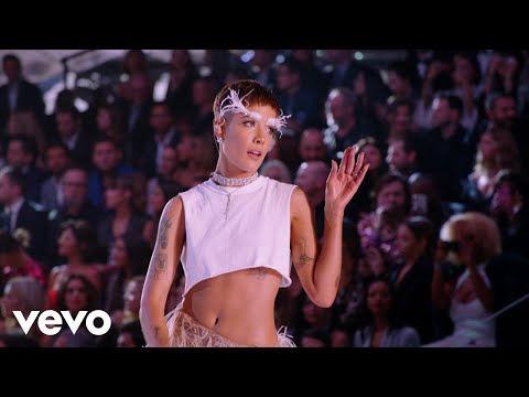 Halsey - Without Me видео (клип)