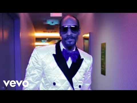 Snoop Dogg, David Guetta - Sweat (Snoop Dogg Vs. David Guetta) видео (клип)