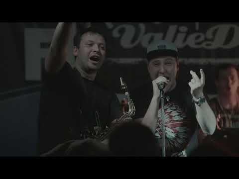 Valiedollz Brasscore Band - Счастье видео (клип)