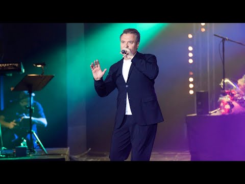 Александр Добронравов - Оставайся (Live) видео (клип)