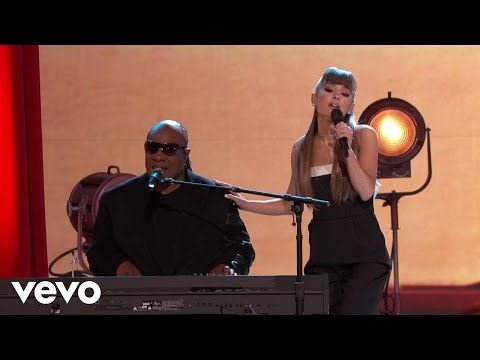 Stevie Wonder, Ariana Grande - Faith видео (клип)