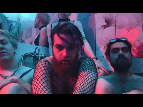 AdikMag, ПАНЦУШОТ, Skudnevsky - В коммунальной квартире (Dubstep Remix) видео (клип)