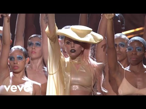 Lady Gaga - Born This Way видео (клип)